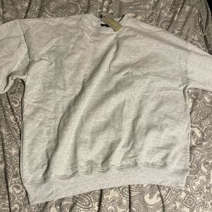 Boohoo new grey crew neck